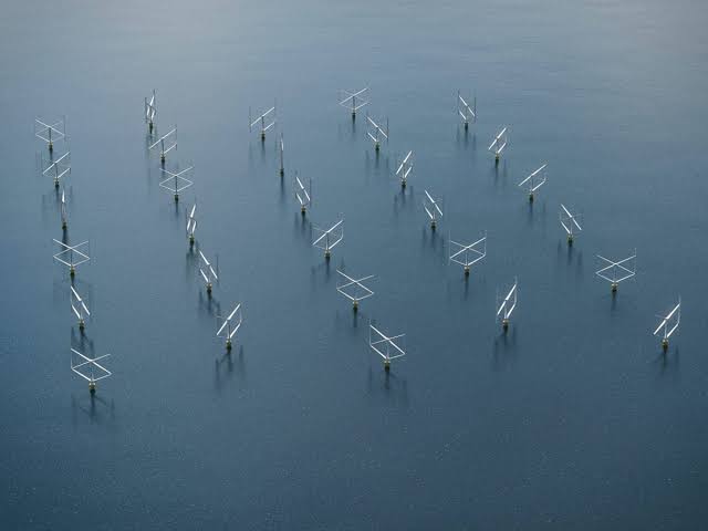 Empresas evalúan turbinas eólicas flotantes de eje vertical en aguas australianas