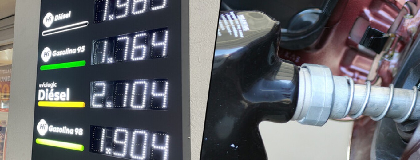 La gasolina y el diésel tocan un nuevo máximo anual y rozan los 2 euros por litro