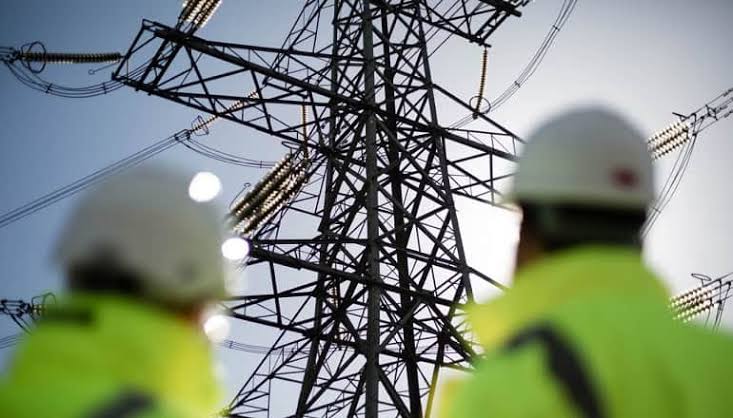 Advierten que los retrasos en la modernización de la red eléctrica británica dispararían las tarifas de los usuarios