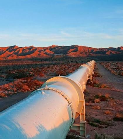 Arabia Saudí restablece exportaciones petroleras de 5,8 millones de barriles diarios por el estratégico oleoducto Este-Oeste
